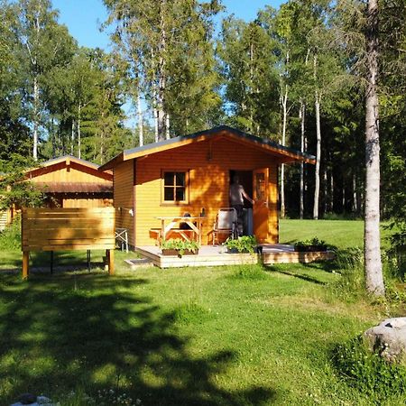 Marika Puhkekuela - Metsanurga Oeoemaja "Shared Bathroom" Nova Eksteriør bilde